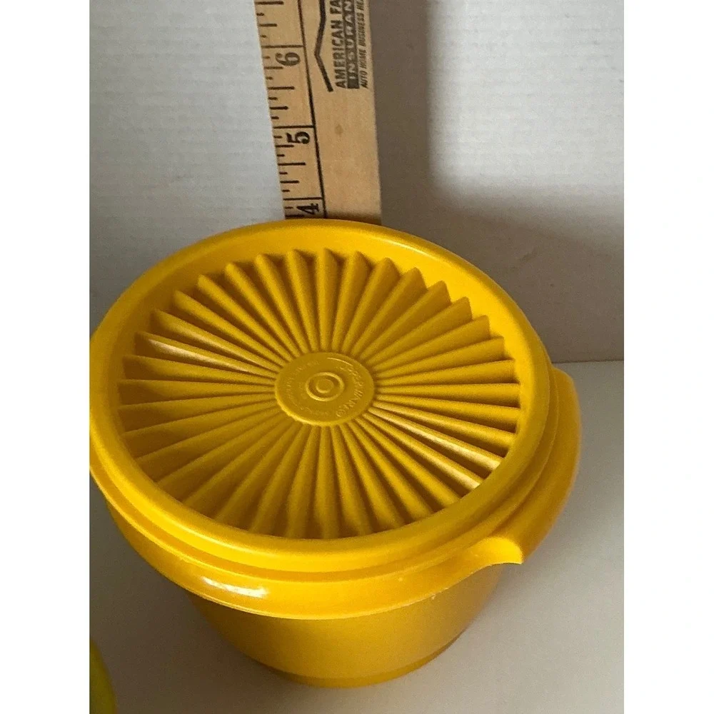 Tupperware Vintage Servalier Bowls Set of 4 Sunburst Lids Harvest Colors MCM